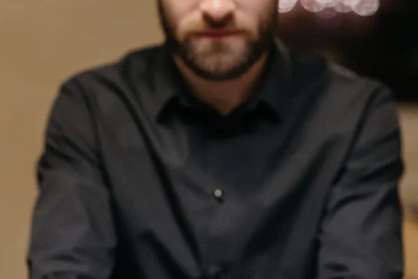 凤凰彩票真人游戏